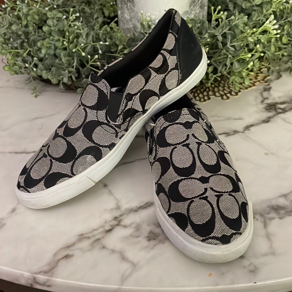 Coach slip on sneakers sz 6 black